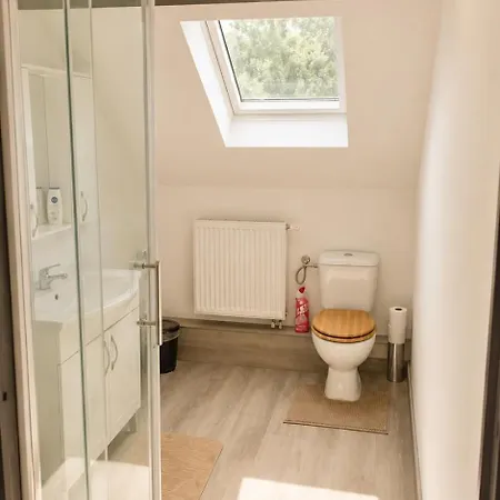 House In Ideal For Families Et Professionals *