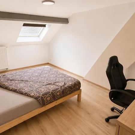 House In Ideal For Families Et Professionals *