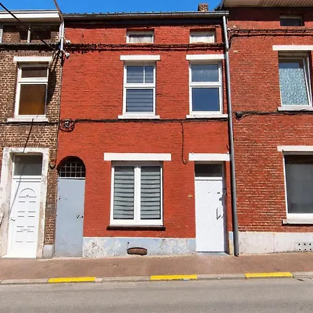House In Ideal For Families Et Professionals